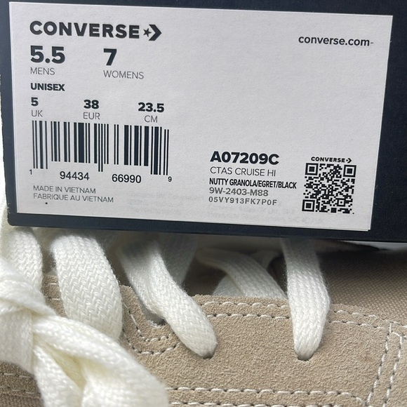 Converse WMNS Platform Sneakers A07209C
CTAS CRUISE HI
NUTTY GRANOLA/EGRET/BLACK - Picture 16 of 16